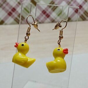 NWOT Fashion Resin/Plastic Yellow Duck Gold Tone Hook Earrings #21